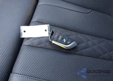 2021 BMW 530I из США, поврежденный, VIN WBA53BH03MWX01368